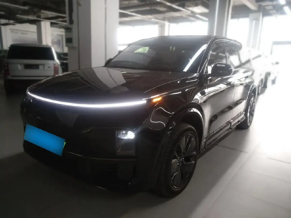 2023 Li L9 Range Extended 154HP REEV 42.6KWH