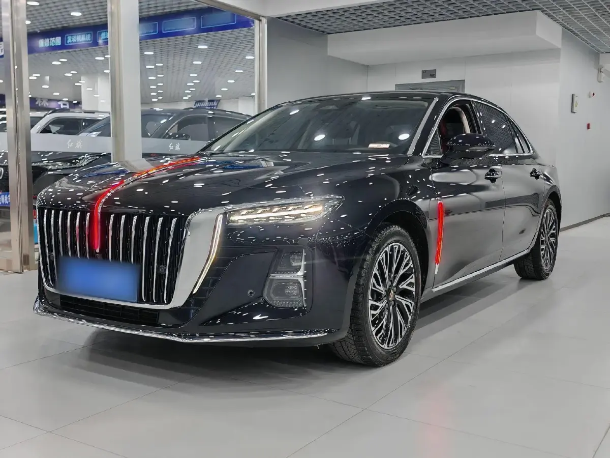 2024 HongQi H5 2.0T 224HP L4 8AT