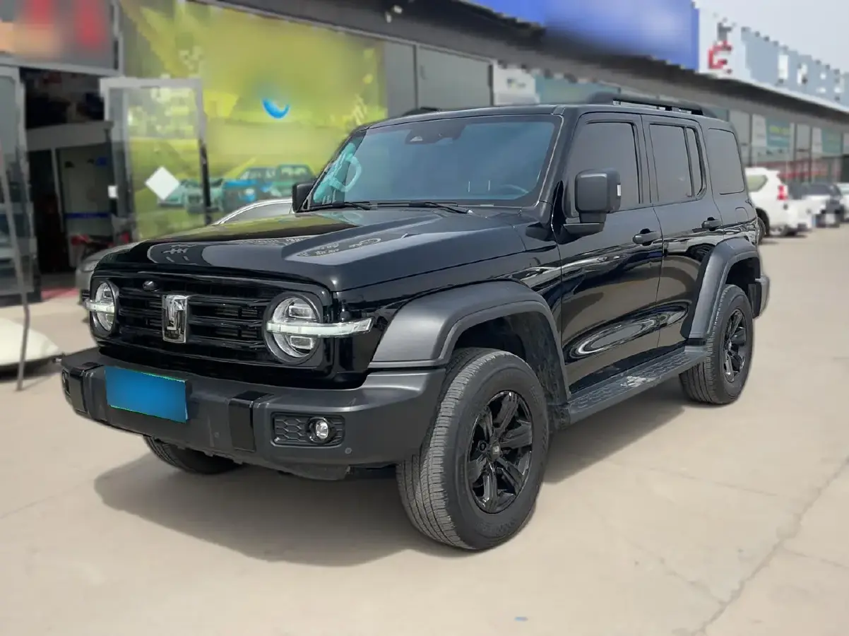 2023 Tank 300 2.0T 227HP L4 8AT