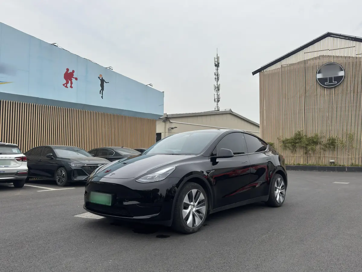 2022 Tesla Model Y BEV 60KWH
