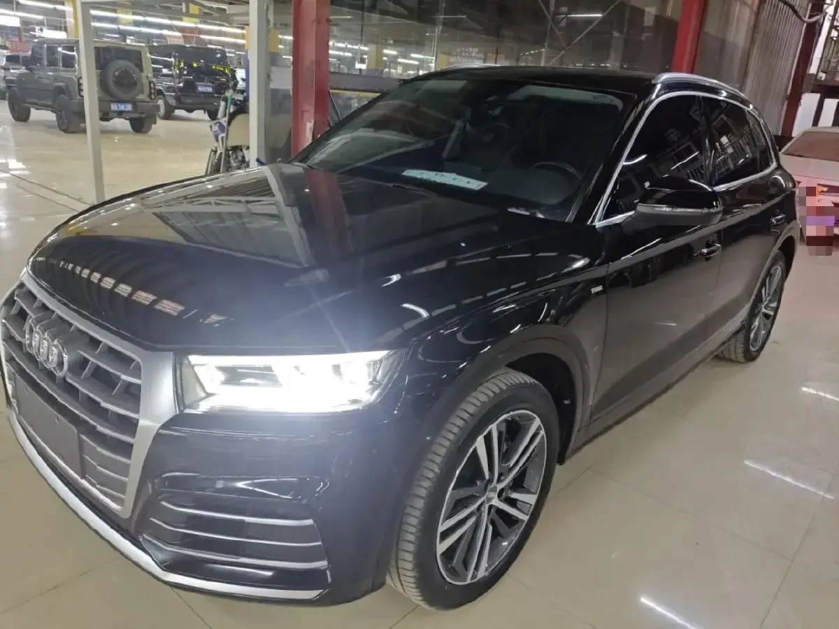 2020 Audi Q5L 2.0T 190HP L4 7DCT