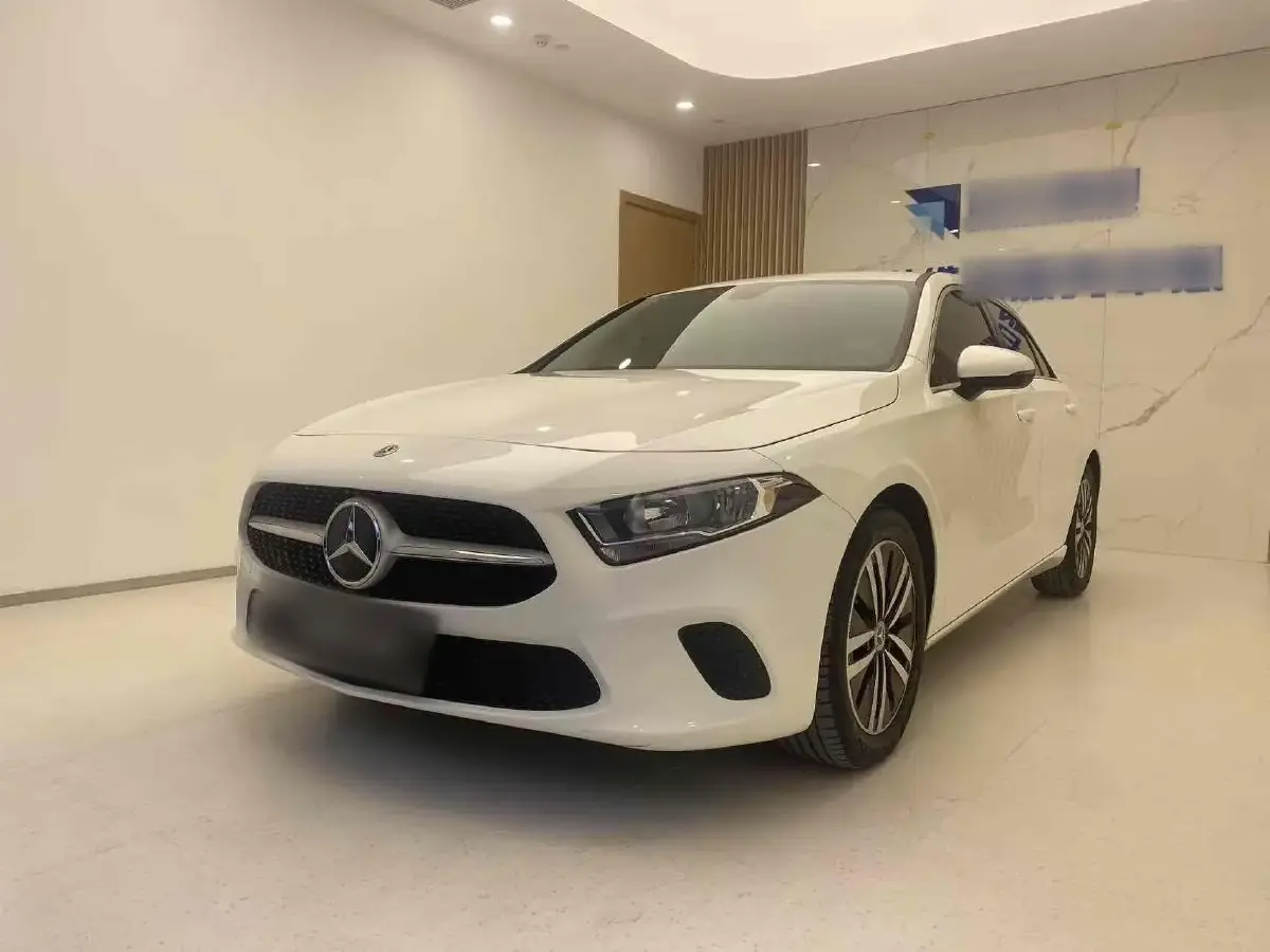 2021 Mercedes-Benz A Class 1.3T 136HP L4 7DCT