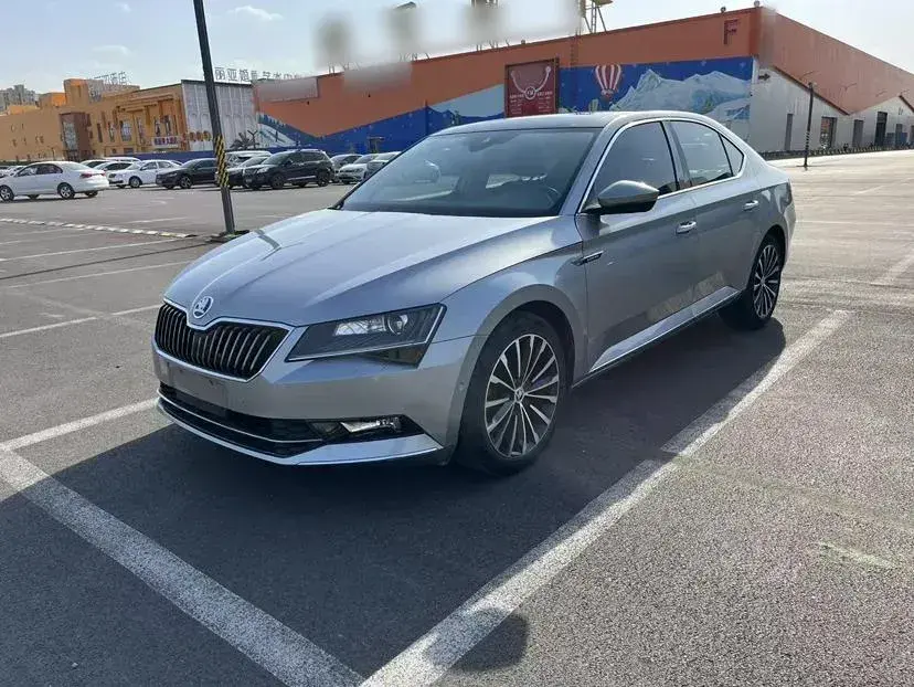2016 Skoda Superb 1.8T 180HP L4 7DCT