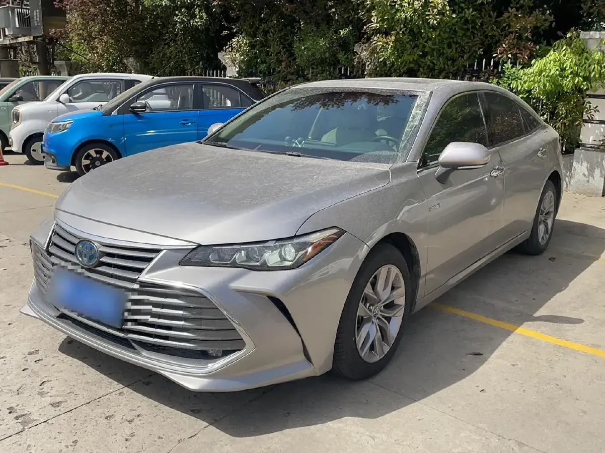 2019 Toyota Avalon 2.5L 178HP L4 E-CVT Hybrid