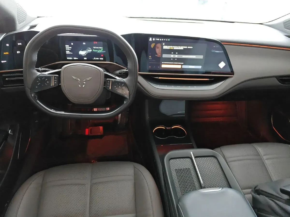 2024 HongQi EH7 BEV 111KWH,autocango,china used car exporter,china ev exporter,chinese used car exporter,chinese used ev exporter