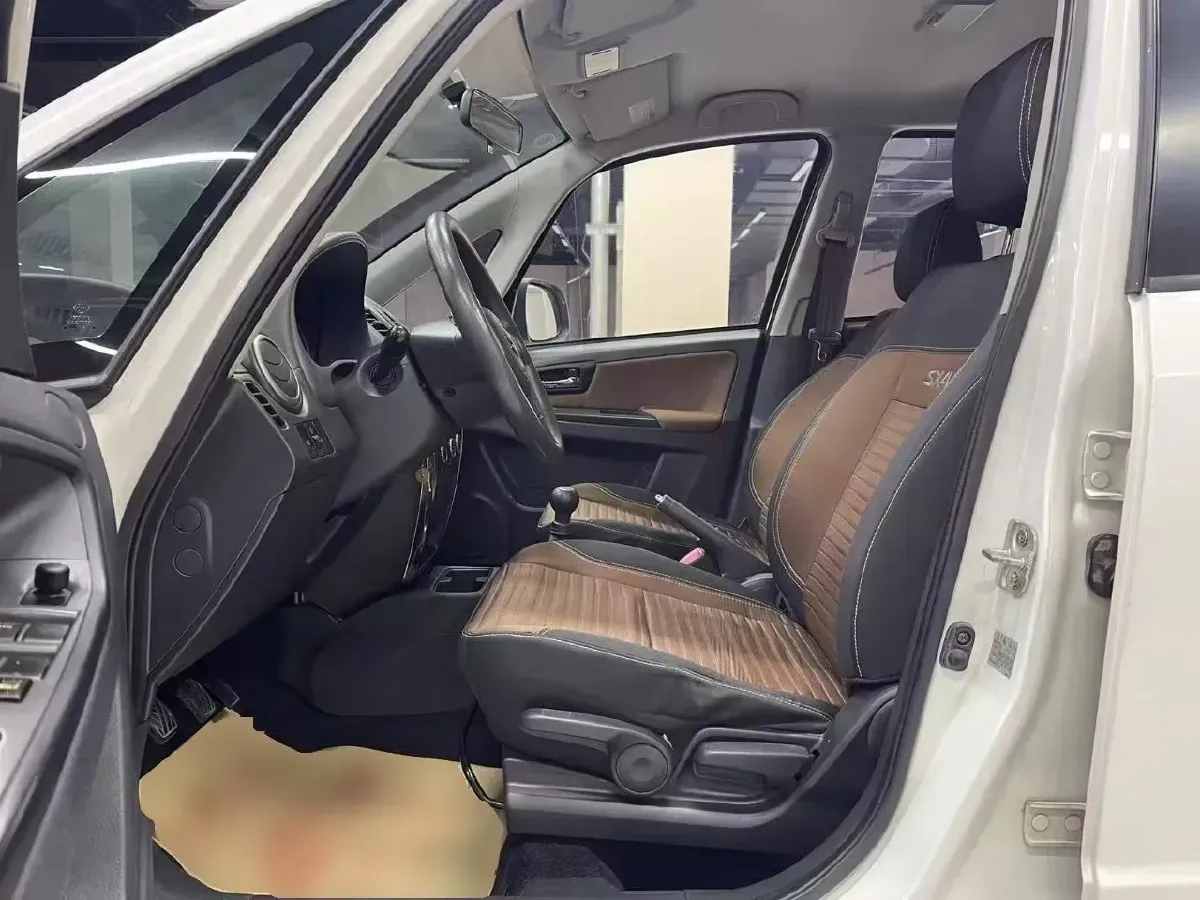 2013 Suzuki SX4 1.6L 109HP L4 4AT,autocango,china used car exporter,china ev exporter,chinese used car exporter,chinese used ev exporter