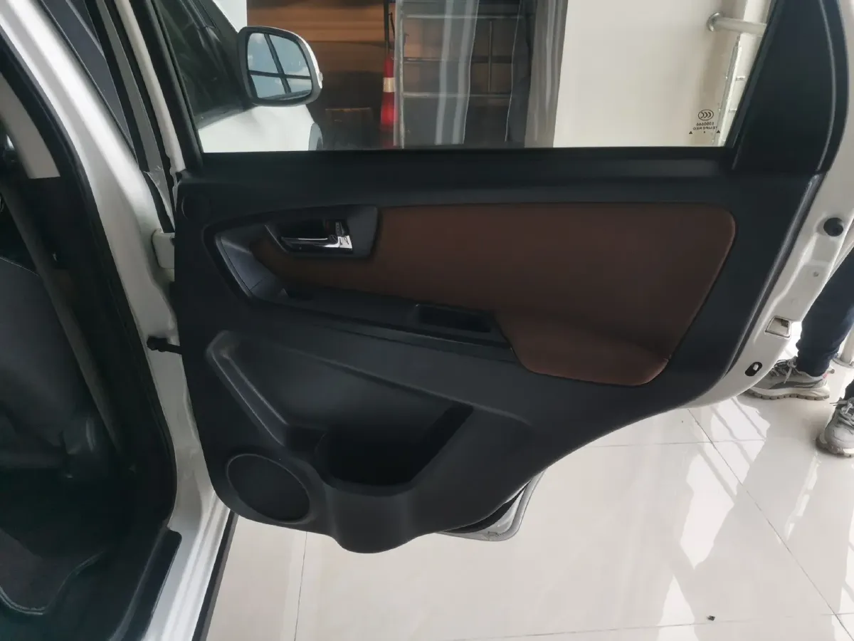 2013 Suzuki SX4 1.6L 109HP L4 4AT,autocango,china used car exporter,china ev exporter,chinese used car exporter,chinese used ev exporter