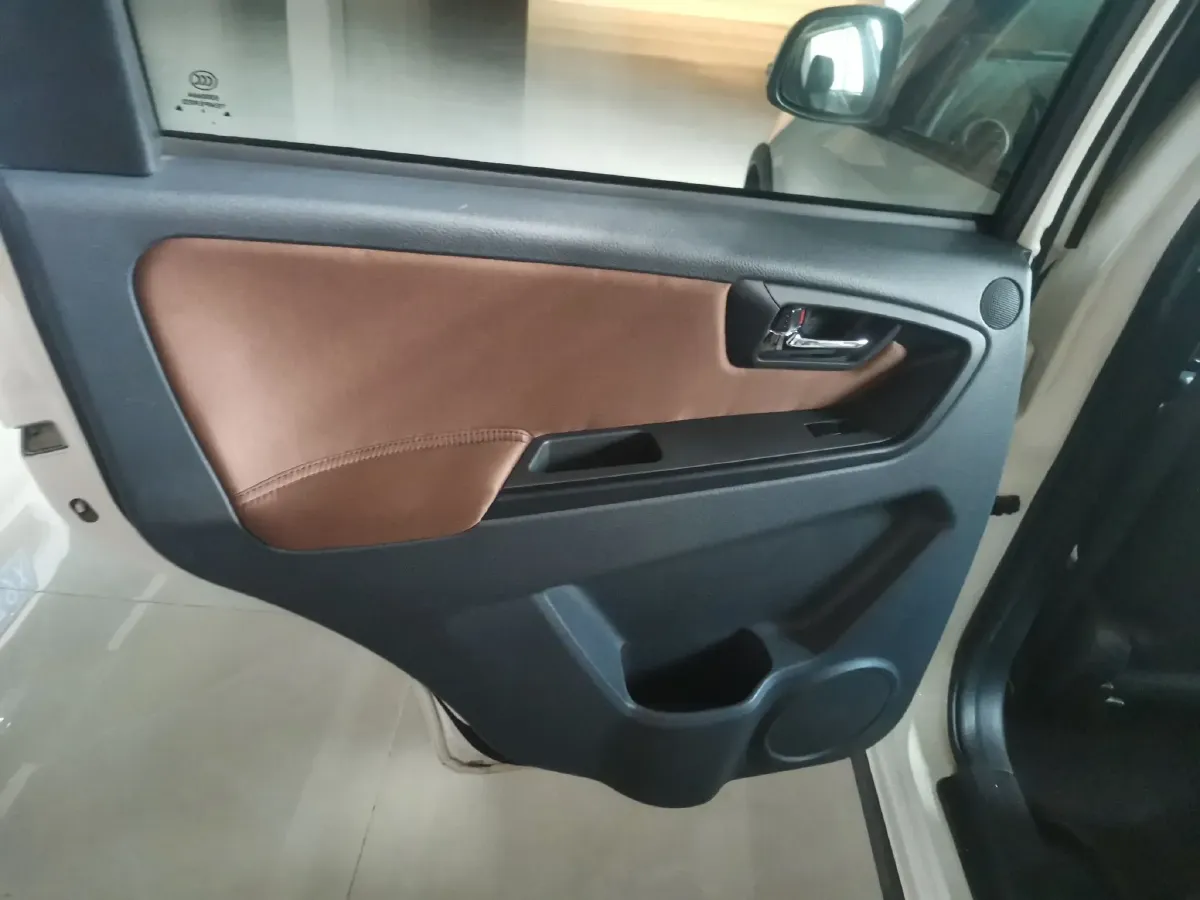 2013 Suzuki SX4 1.6L 109HP L4 4AT,autocango,china used car exporter,china ev exporter,chinese used car exporter,chinese used ev exporter