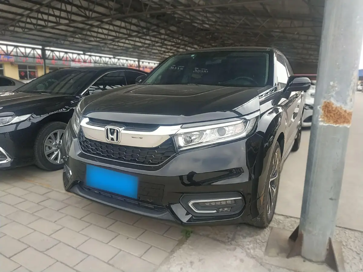 2017 Honda Avancier 1.5T 193HP L4 CVT