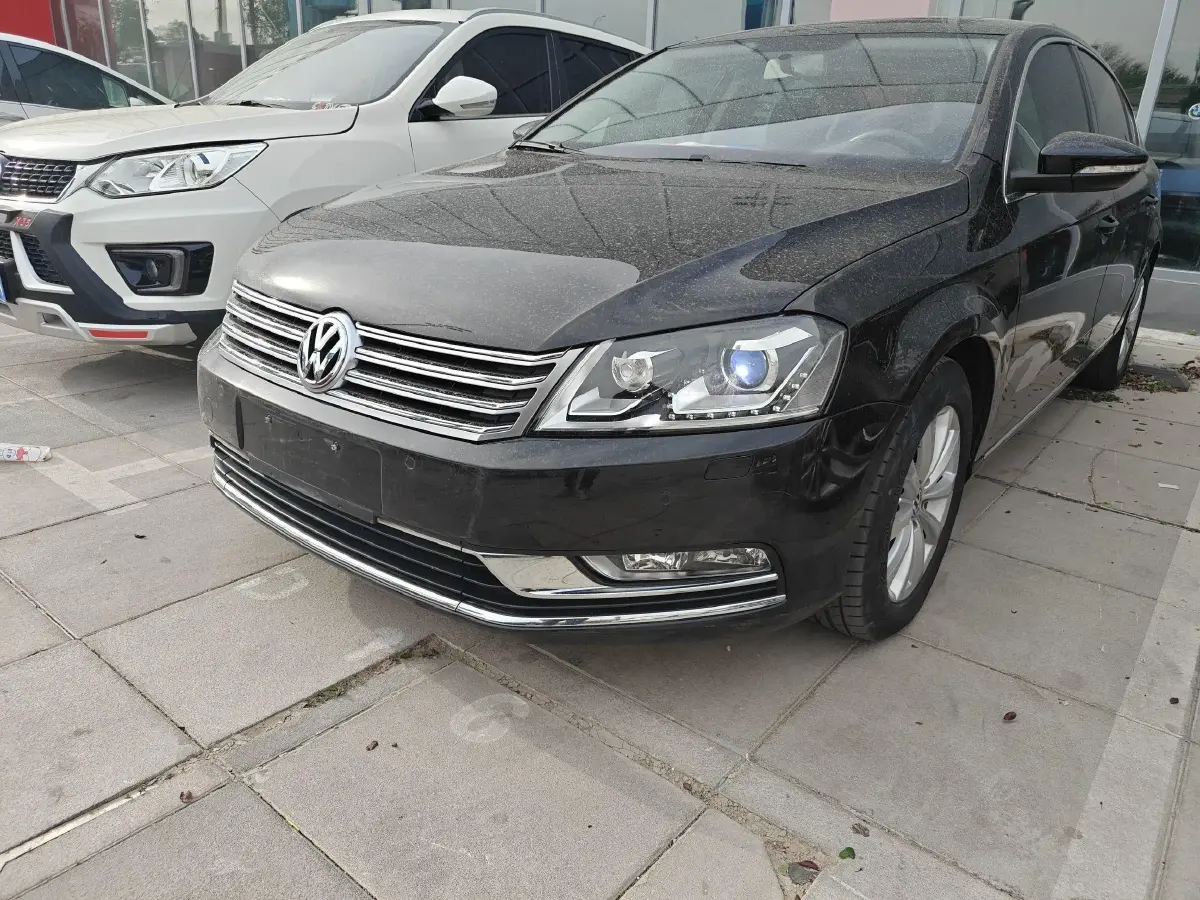 2015 Volkswagen Magotan 2.0T 200HP L4 6DCT