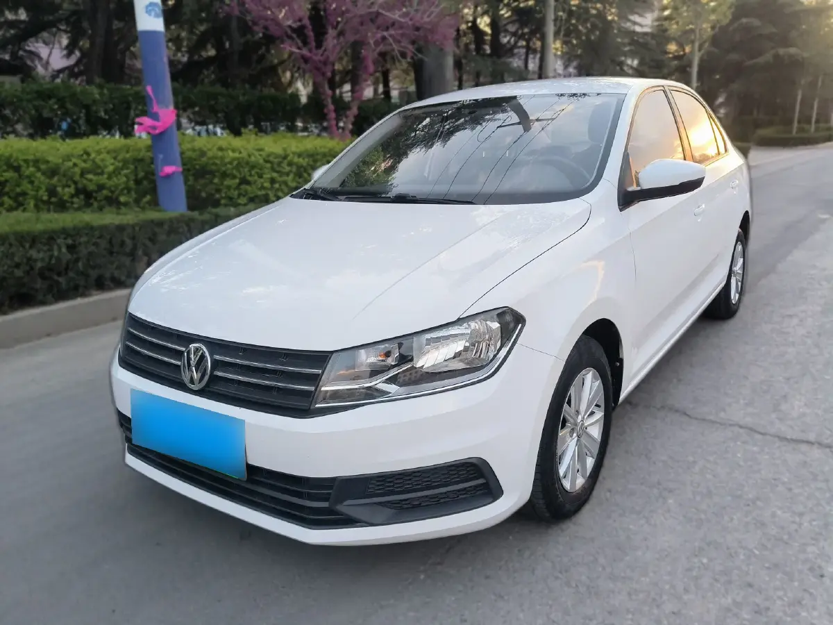 2016 Volkswagen Santana 1.6L 110HP L4 5MT