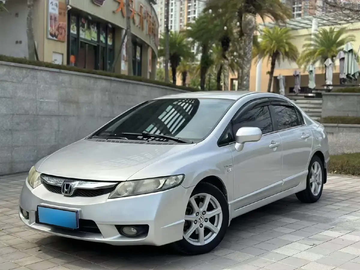 2016 Honda Civic 1.5T 177HP L4 CVT