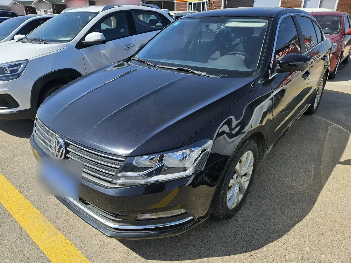 2015 Volkswagen Lavida 1.6L 110HP L4 5MT