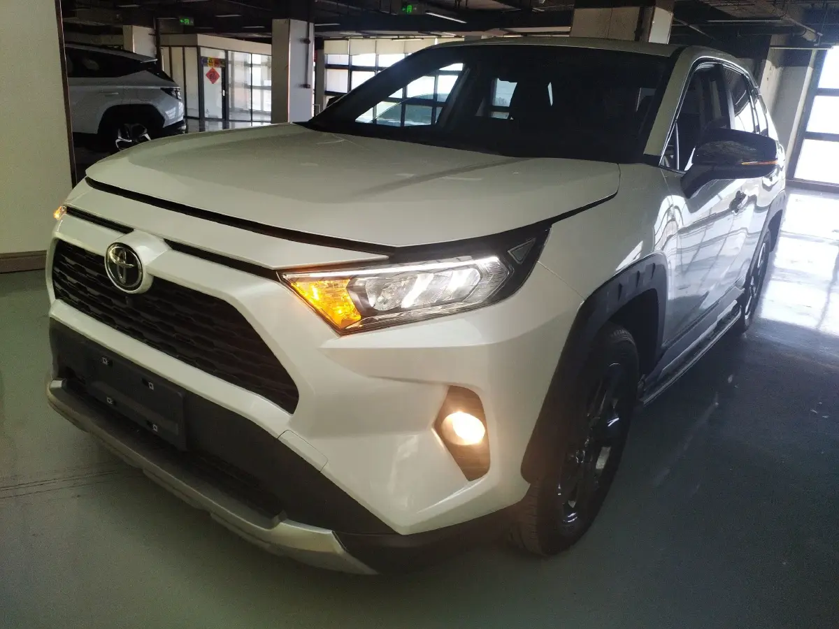 2022 Toyota RAV4 2.0L 171HP L4 CVT