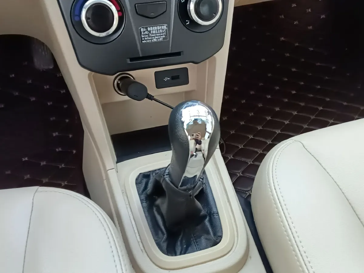 2013 Chery Fulwin 2 1.5L 109HP L4 5MT,autocango,china used car exporter,china ev exporter,chinese used car exporter,chinese used ev exporter