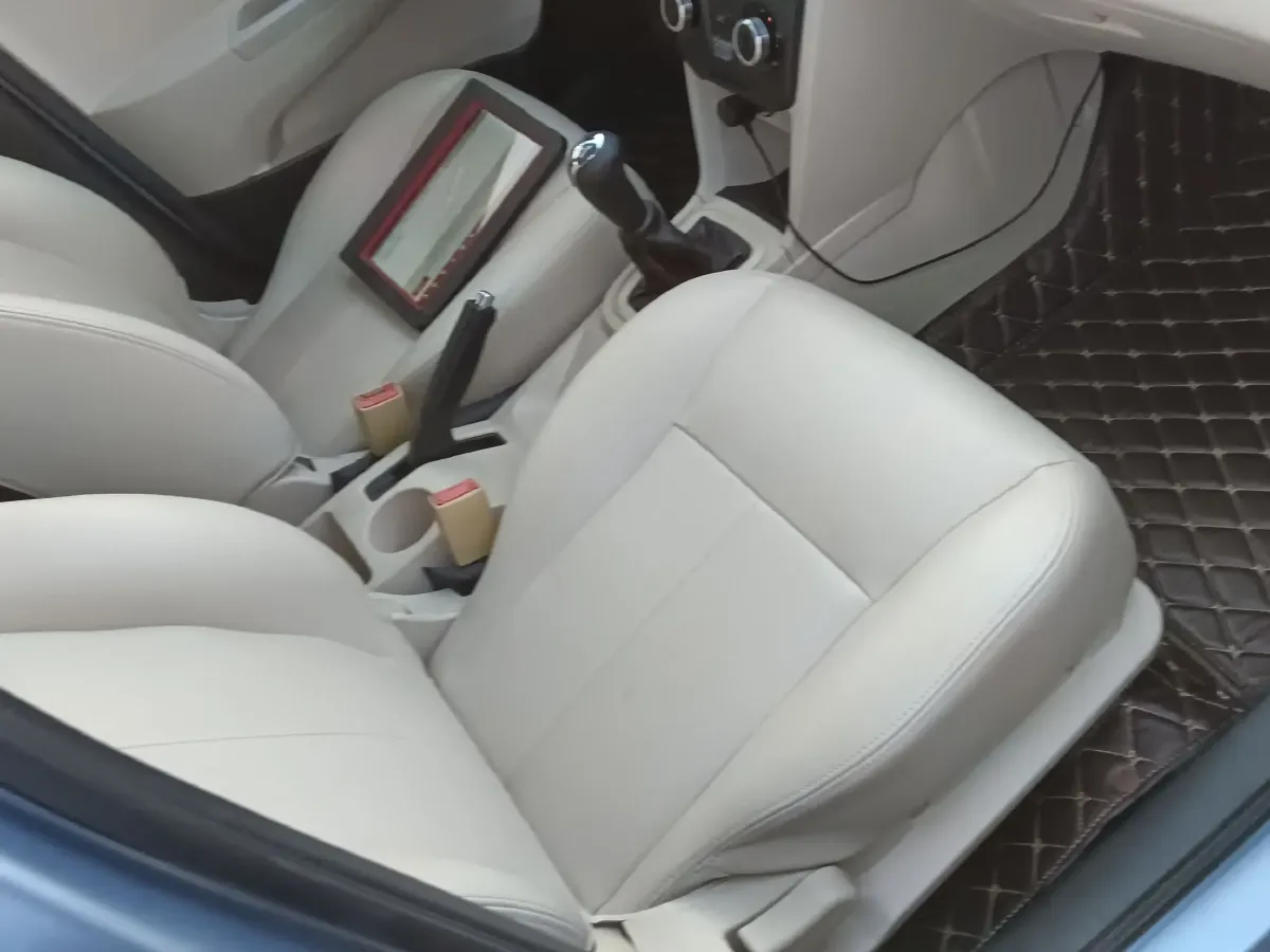 2013 Chery Fulwin 2 1.5L 109HP L4 5MT,autocango,china used car exporter,china ev exporter,chinese used car exporter,chinese used ev exporter