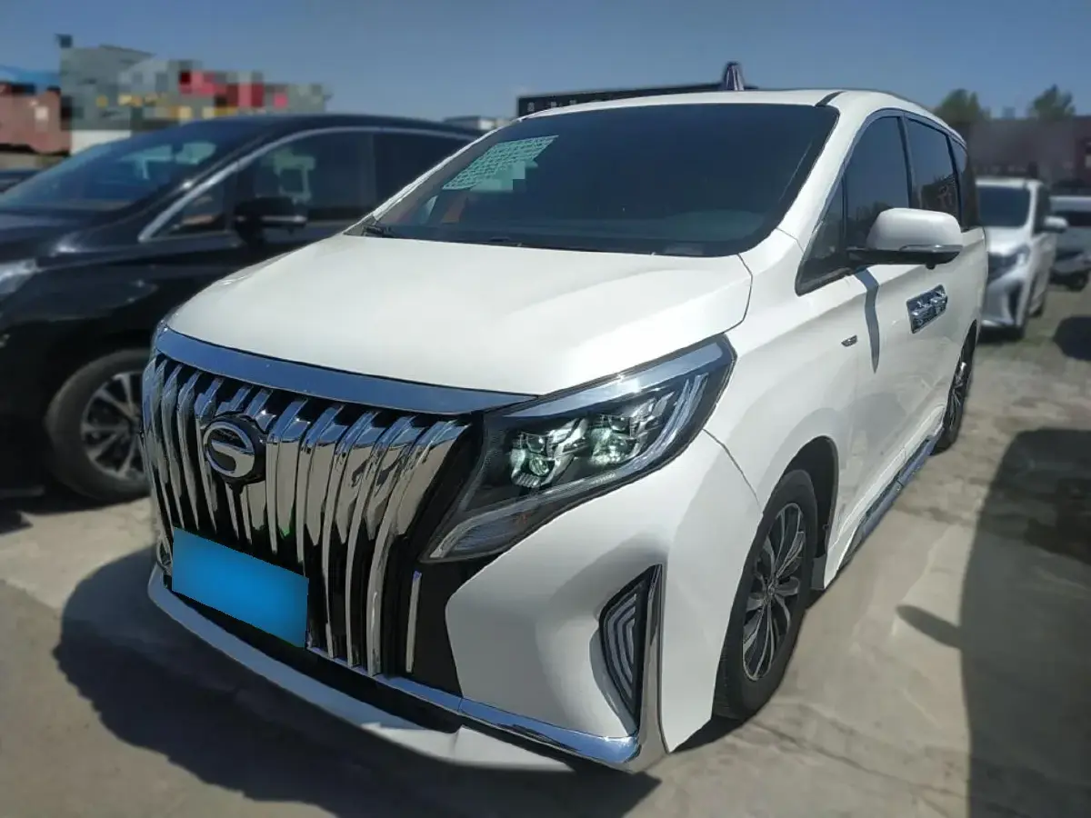 2021 GAC Trumpchi M8 2.0T 252HP L4 8AT