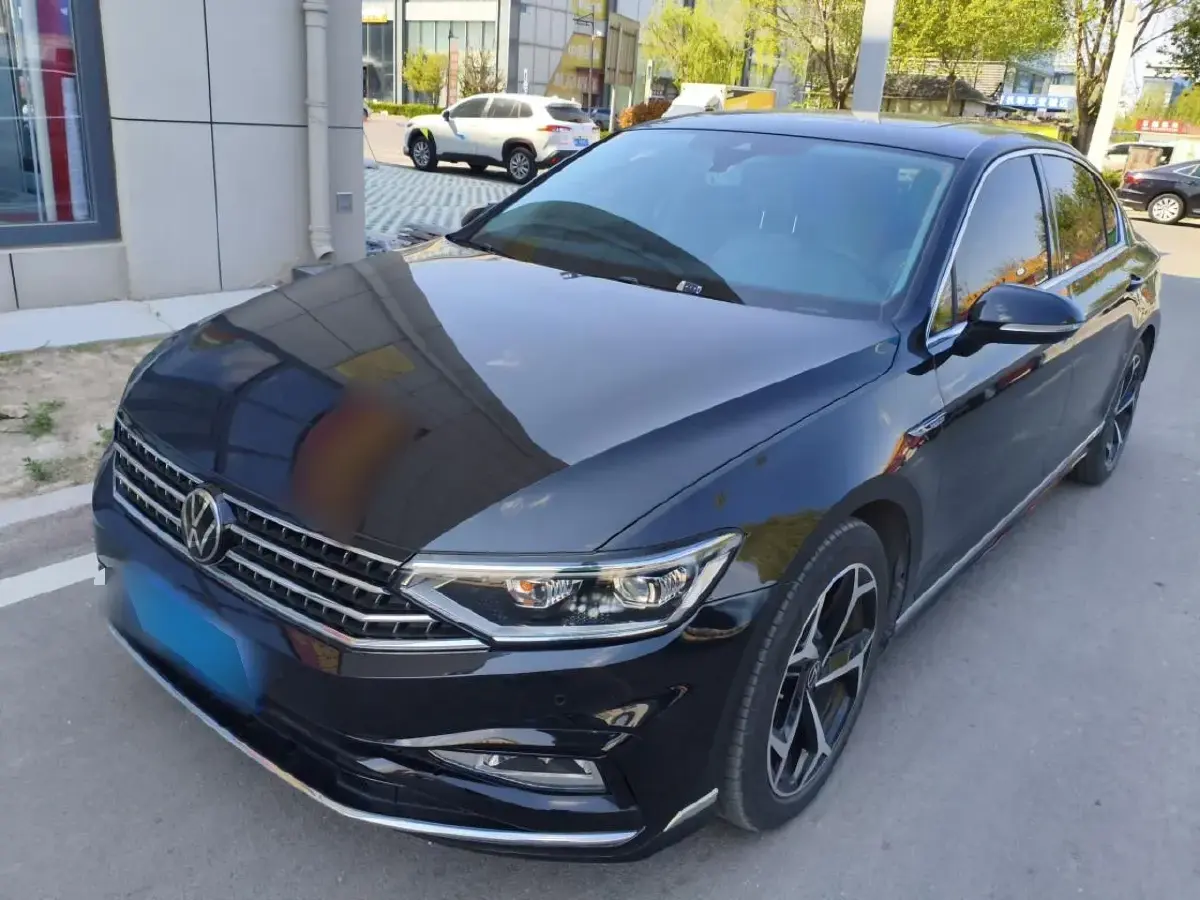 2023 Volkswagen Magotan 2.0T 186HP L4 7DCT