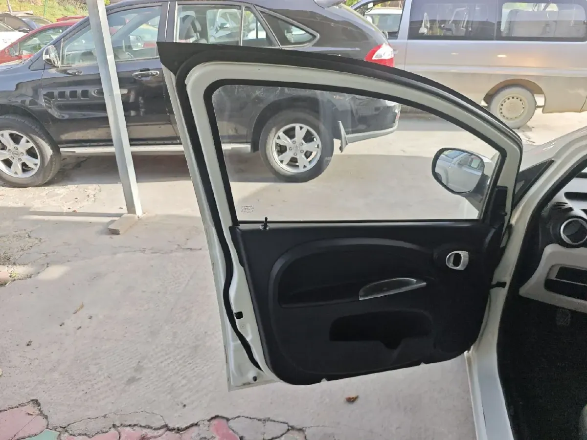 2012 ChangAn BenBen MINI 1.0L 69HP L4 5MT,autocango,china used car exporter,china ev exporter,chinese used car exporter,chinese used ev exporter