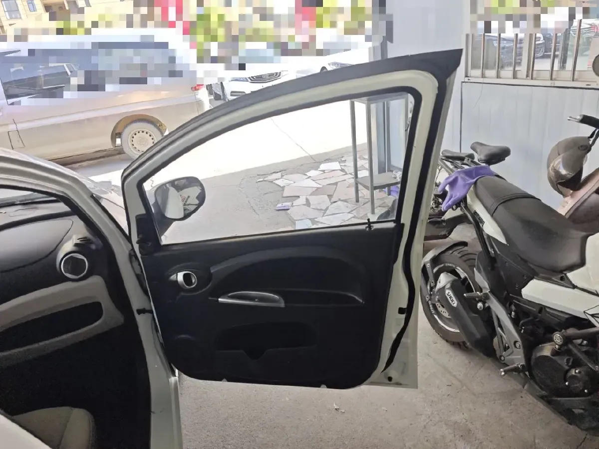 2012 ChangAn BenBen MINI 1.0L 69HP L4 5MT,autocango,china used car exporter,china ev exporter,chinese used car exporter,chinese used ev exporter