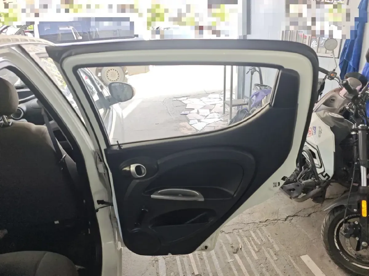 2012 ChangAn BenBen MINI 1.0L 69HP L4 5MT,autocango,china used car exporter,china ev exporter,chinese used car exporter,chinese used ev exporter