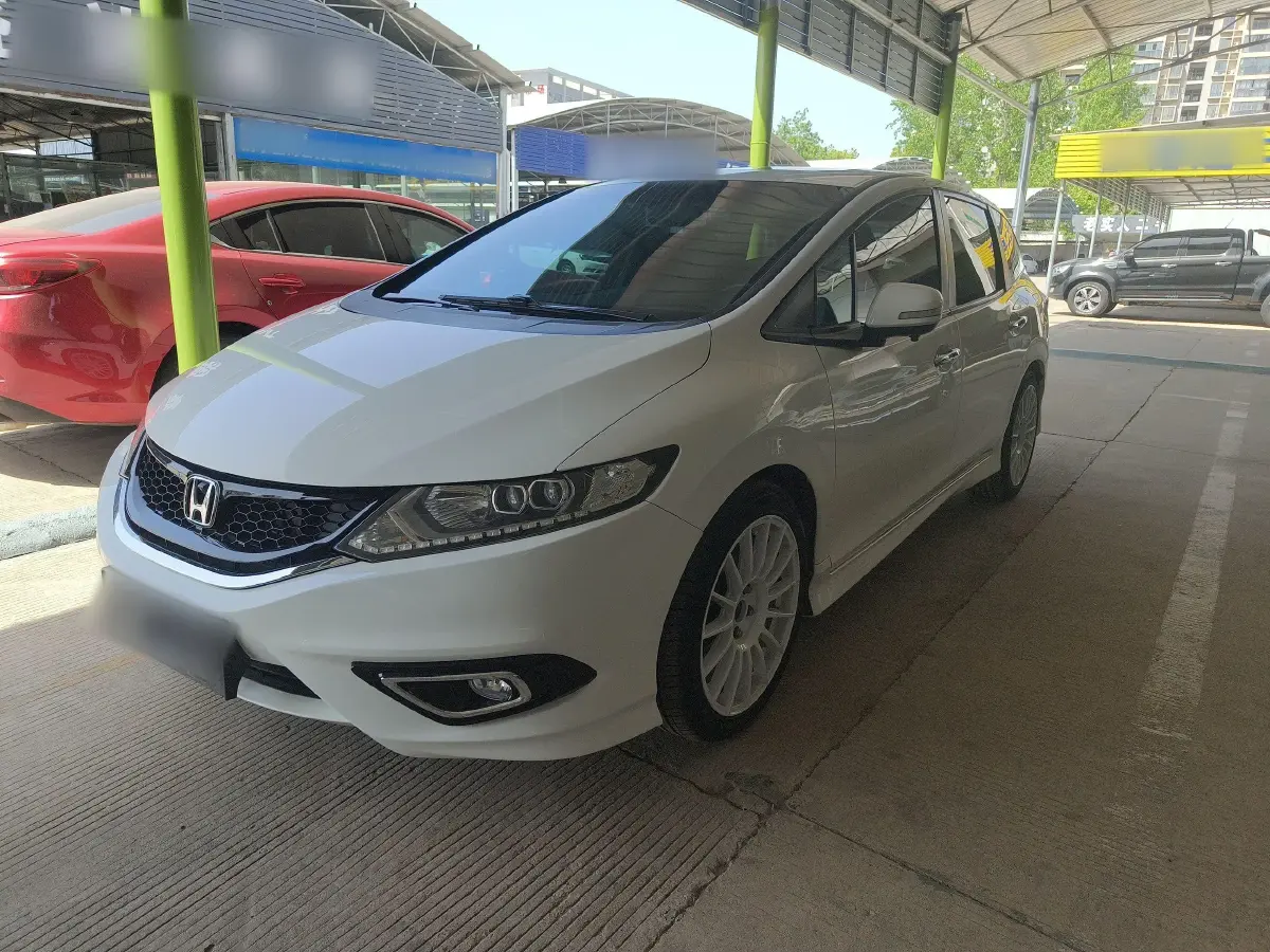 2014 Honda Jade 1.8L 141HP L4 CVT