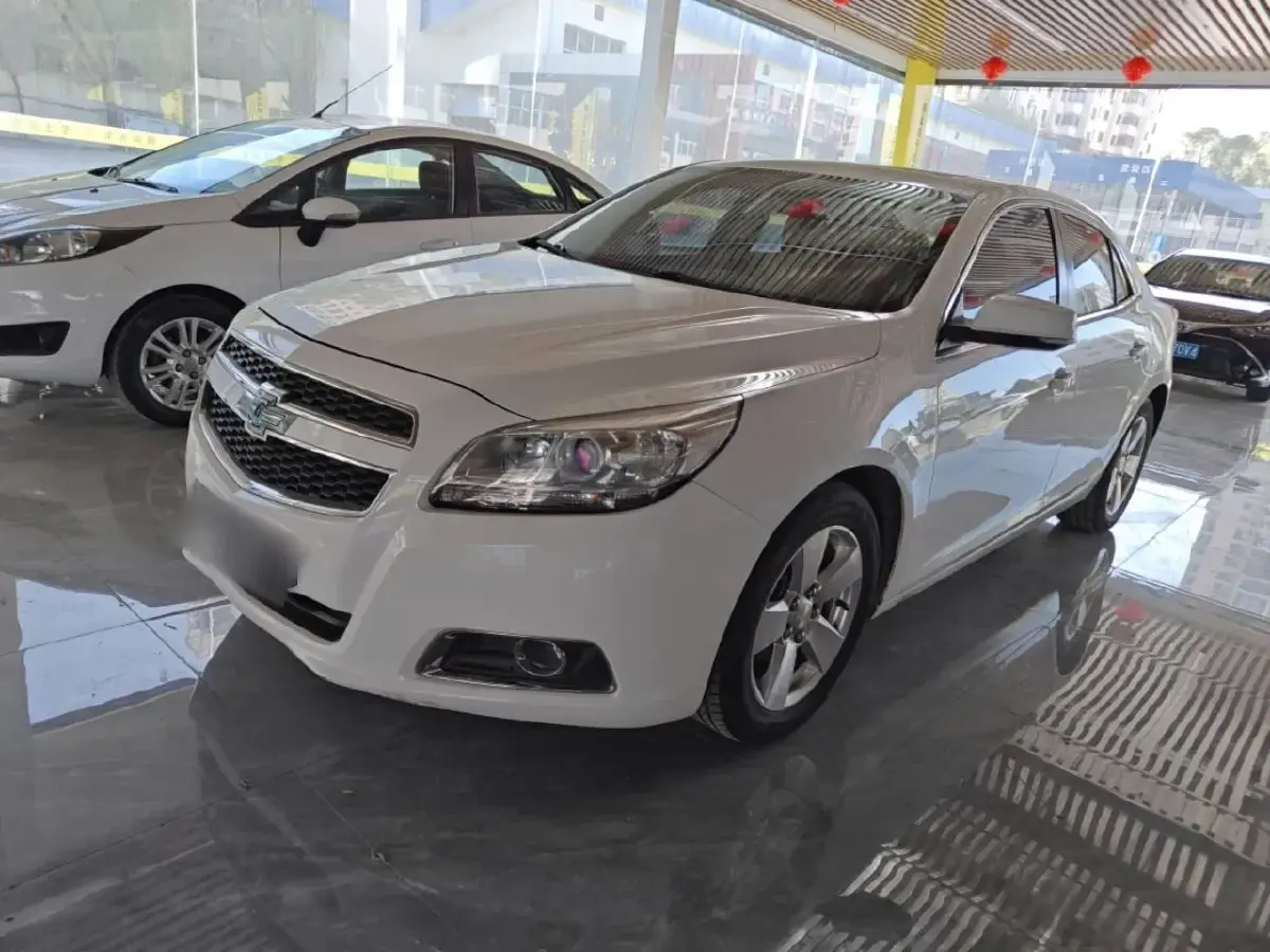 2014 Chevrolet Malibu 2.0L 154HP L4 6AT