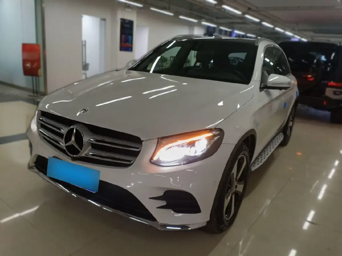 2018 Mercedes-Benz GLC Class 2.0T 211HP L4 9AT
