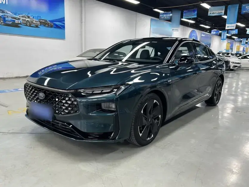 2023 Ford Mondeo 1.5T 190HP L4 E-CVT Hybrid