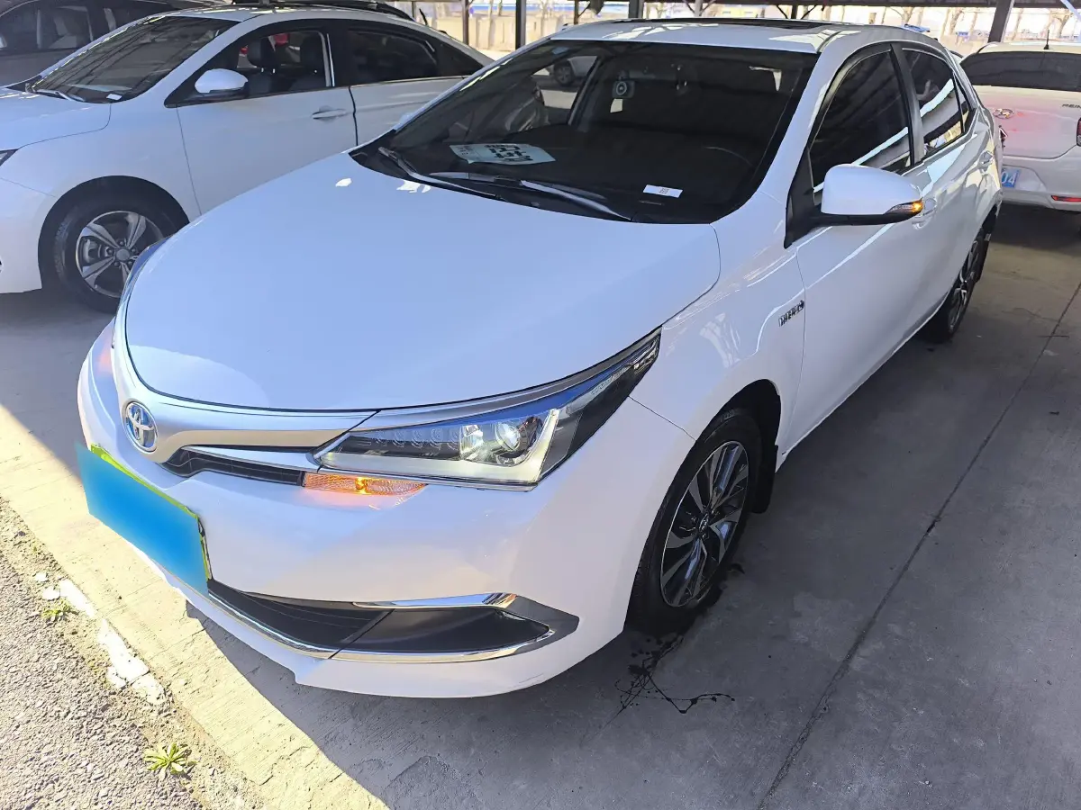 2017 Toyota Corolla 1.8L 99HP L4 E-CVT Hybrid