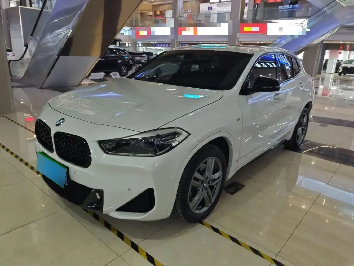 2023 BMW X2 2.0T 178HP L4 7DCT