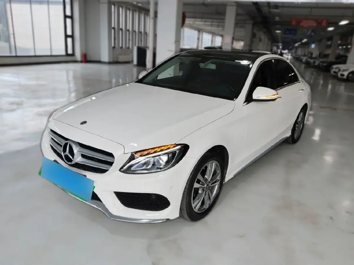 2017 Mercedes-Benz C Class 2.0T 184HP L4 9AT