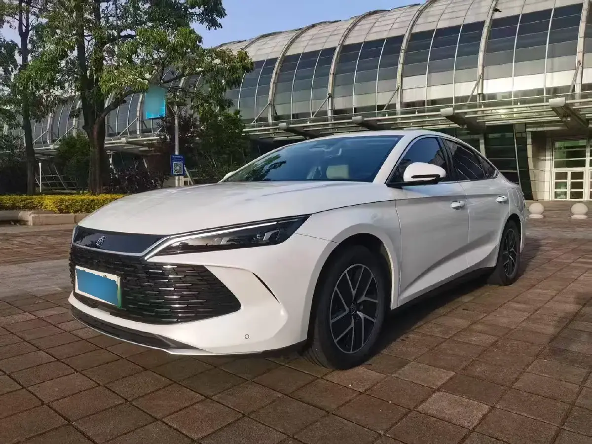 2024 BYD QinL 1.5L 101HP L4 E-CVT PHEV 15.87KWH