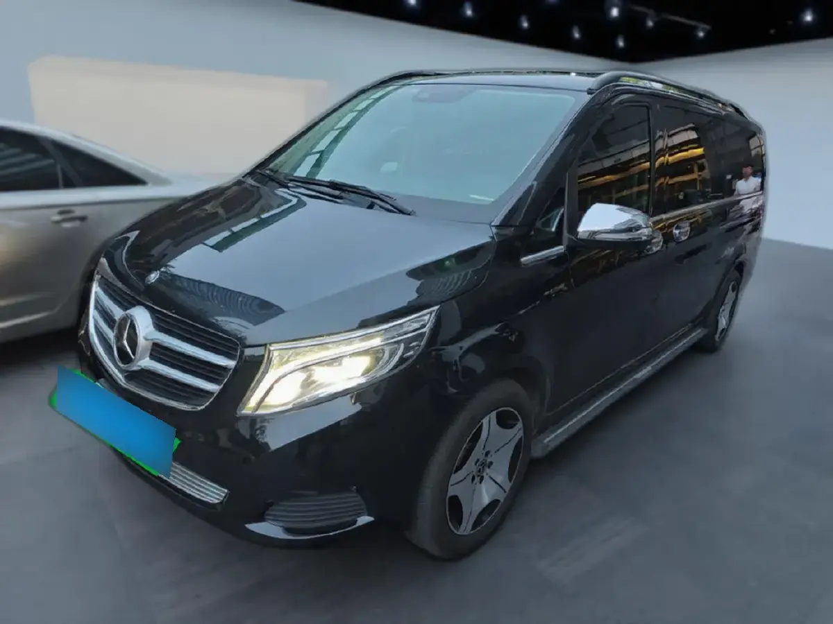 2016 Mercedes-Benz V Class 2.0T 211HP L4 7AT