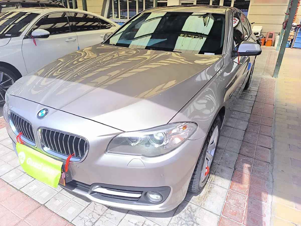 2014 BMW 5 Series 2.0T 184HP L4 8AT