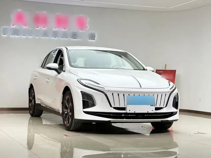 2023 HongQi E-QM5 BEV 54KWH