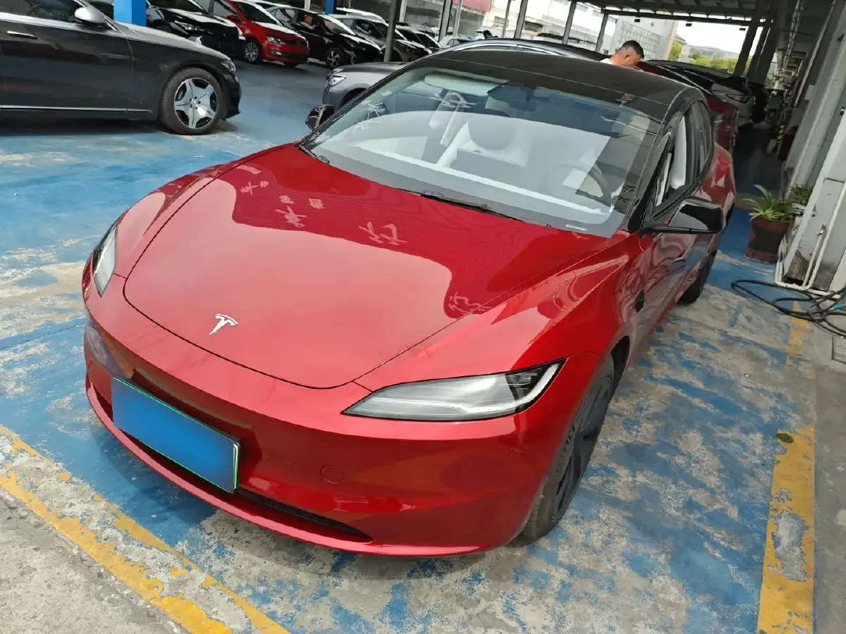 2023 Tesla Model 3 BEV 60KWH