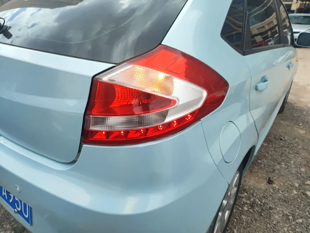 2015 Chery Fulwin 2 1.5L 109HP L4 5MT,autocango,china used car exporter,china ev exporter,chinese used car exporter,chinese used ev exporter