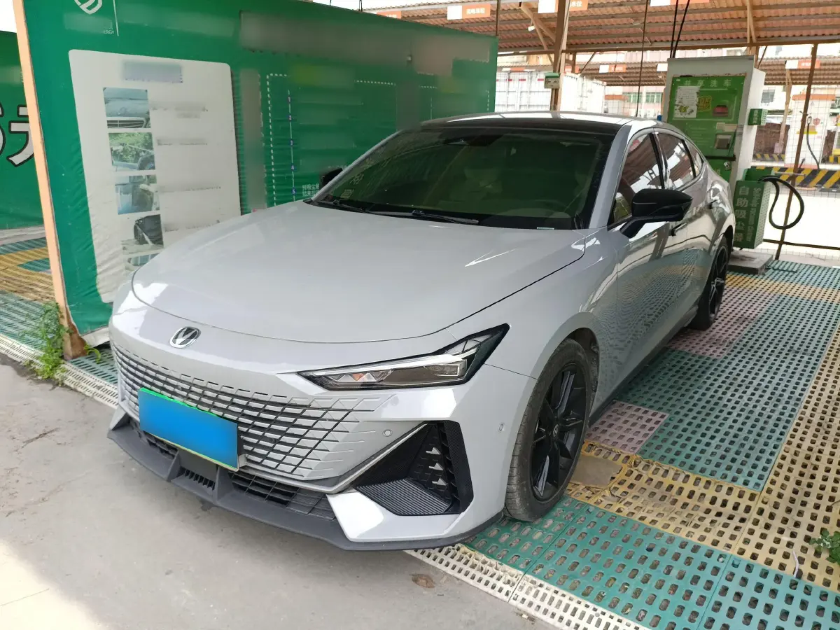 2022 ChangAn UNI-V 1.5T 188HP L4 7DCT