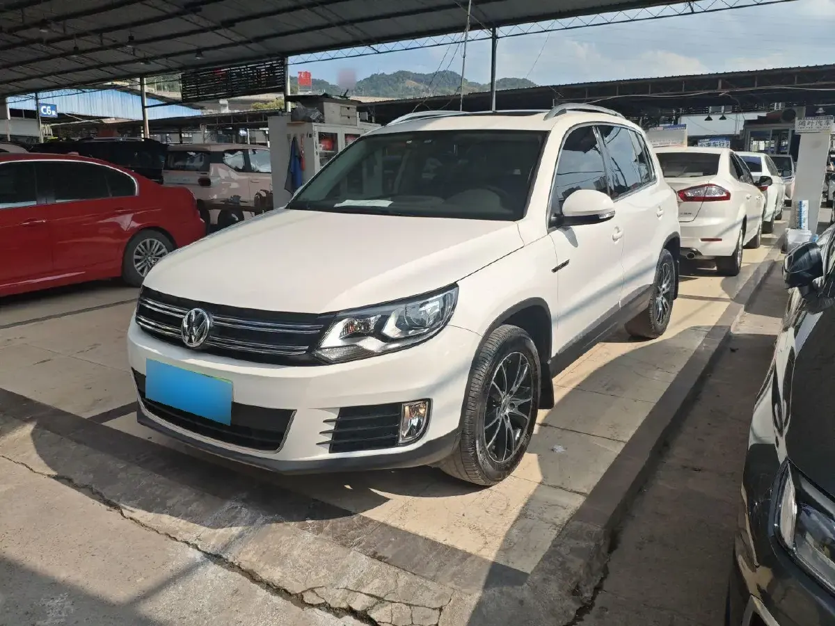 2016 Volkswagen Tiguan 1.8T 160HP L4 6AT