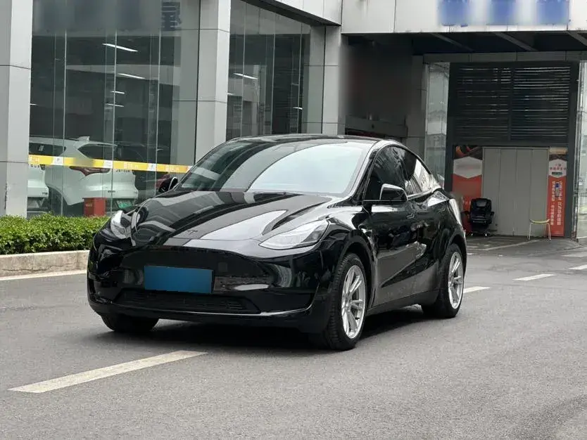 2022 Tesla Model Y BEV 60KWH