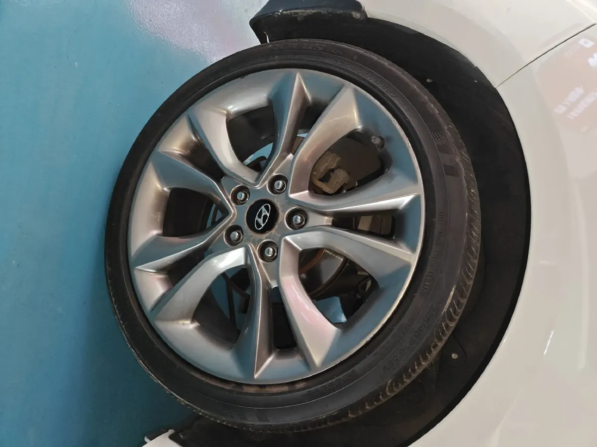 2015 Hyundai Veloster 1.6T 204HP L4 7DCT,autocango,china used car exporter,china ev exporter,chinese used car exporter,chinese used ev exporter