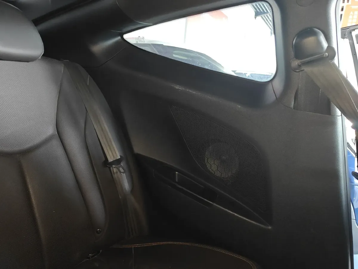 2015 Hyundai Veloster 1.6T 204HP L4 7DCT,autocango,china used car exporter,china ev exporter,chinese used car exporter,chinese used ev exporter