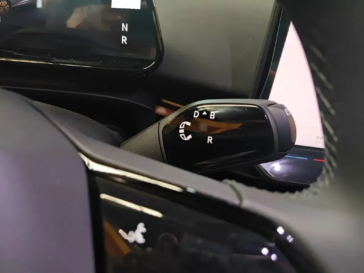 2024 Volkswagen ID.UNYX BEV 80.2KWH,autocango,china used car exporter,china ev exporter,chinese used car exporter,chinese used ev exporter