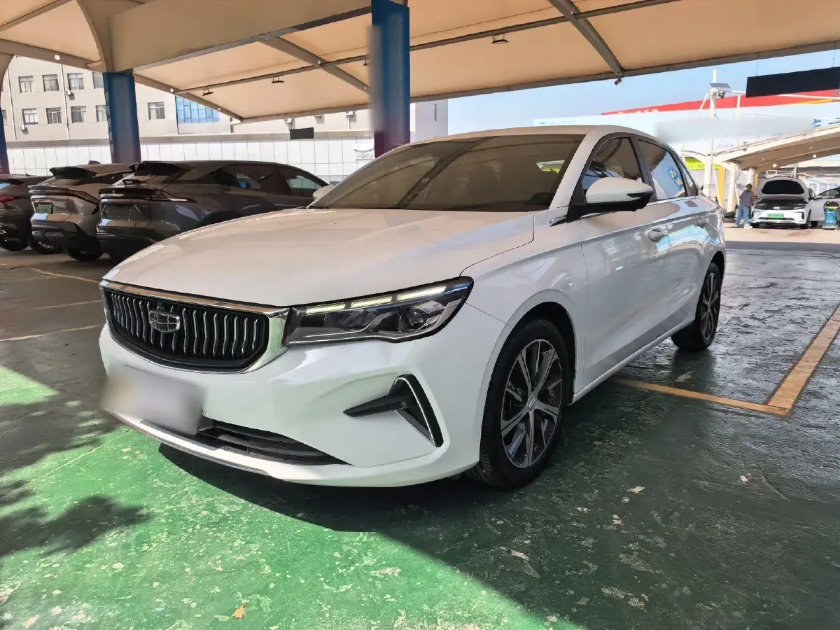 2022 Geely Emgrand 1.5L 114HP L4 CVT