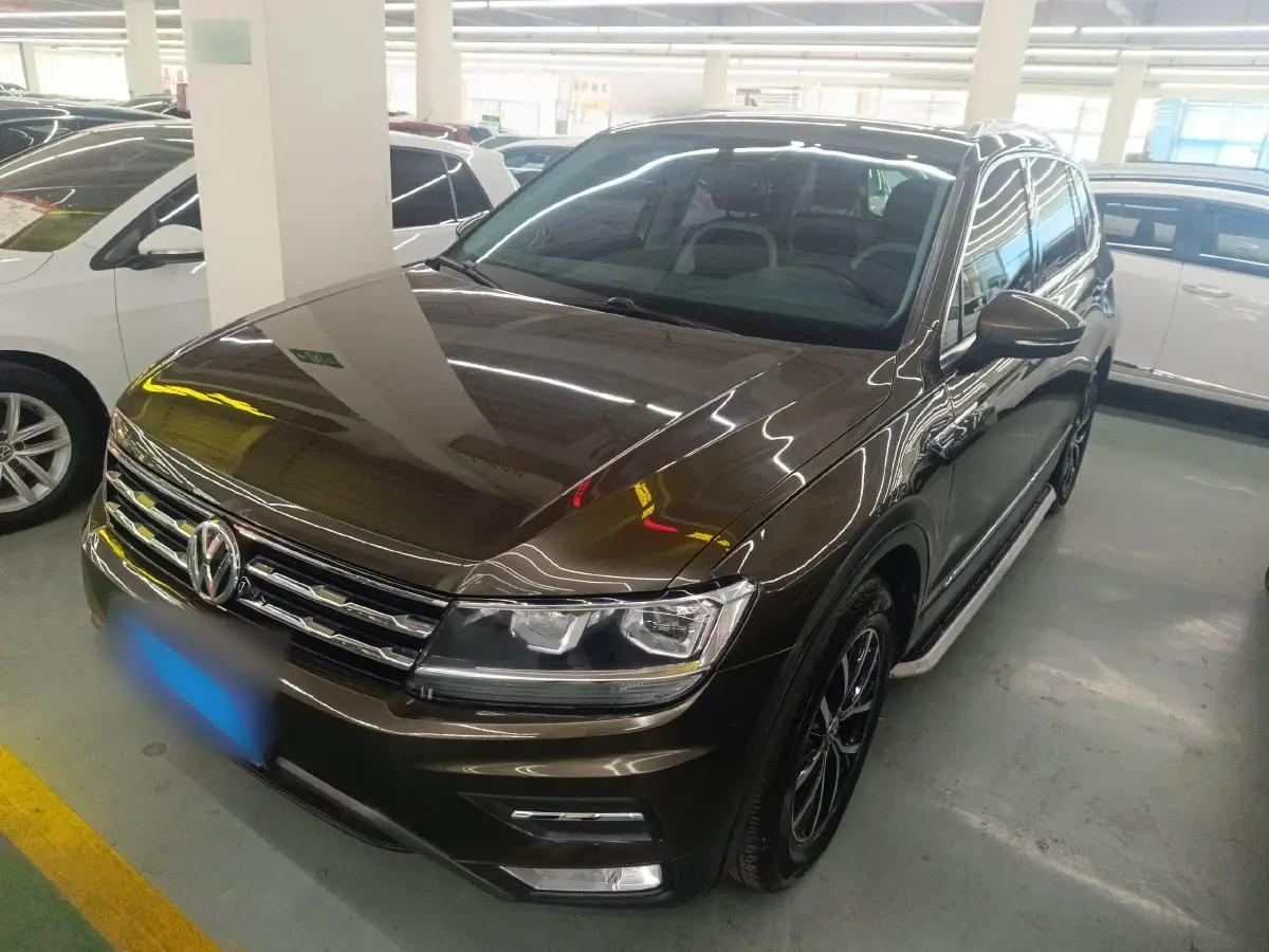 2017 Volkswagen Tiguan L 1.8T 180HP L4 7DCT