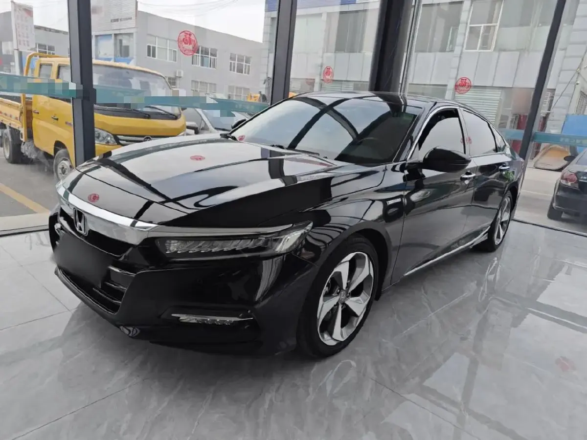 2018 Honda Accord 2.0L 146HP L4 E-CVT Hybrid