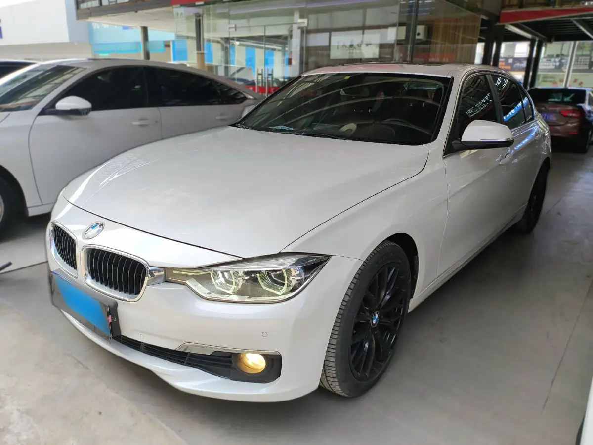 2016 BMW 3 Series 2.0T 184HP L4 8AT