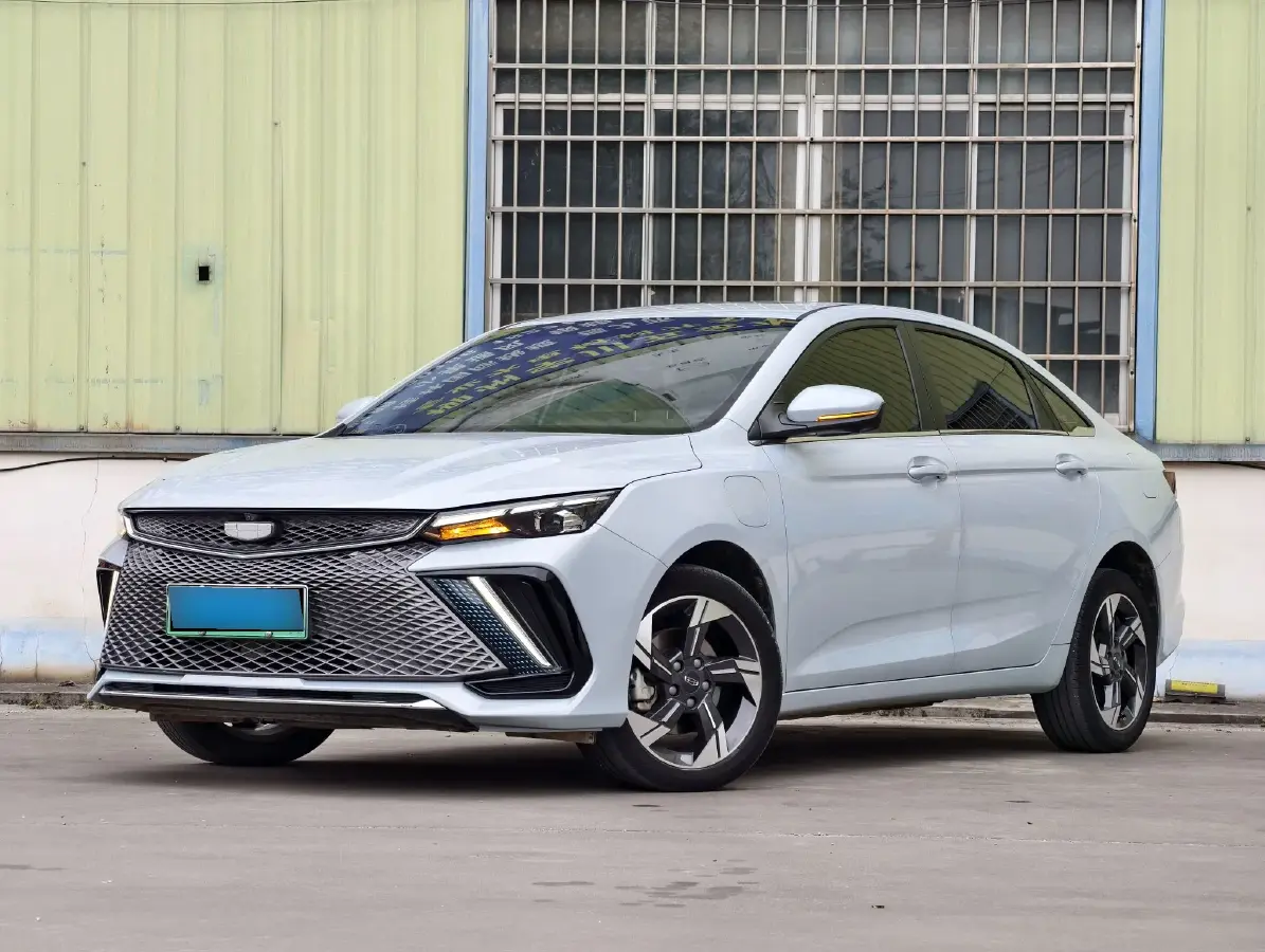 2022 Geely Emgrand L HiP 1.5T 181HP L4 3DHT PHEV 15.5KWH