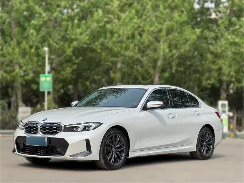 2023 BMW 3 Series 2.0T 184HP L4 8AT